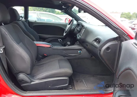 2015 Dodge Challenger Sxt from USA, damaged, VIN 2C3CDZAGXFH895281